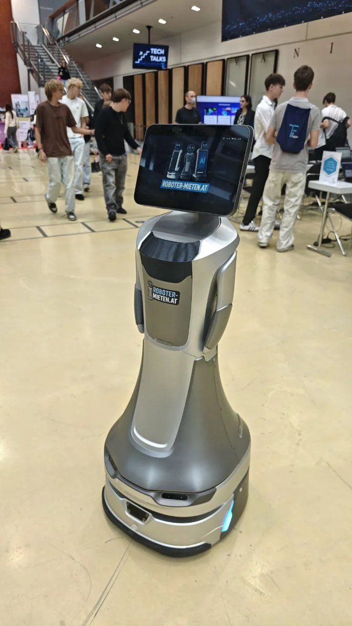 Orionstar GreetingBot bei einem Event im Einsatz
